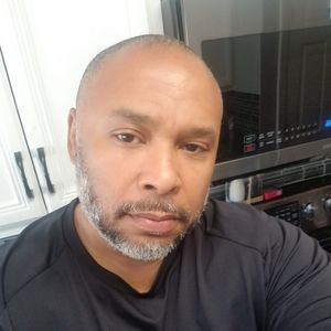 Meet your Posher, Derron